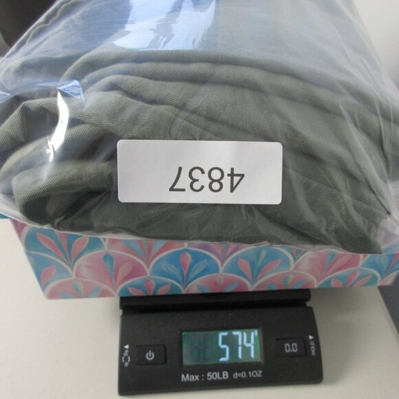 Levi Men's Pants 38 x 34 Green Chino Cotton Blend Casual Skater 574 - Picture 15 of 15